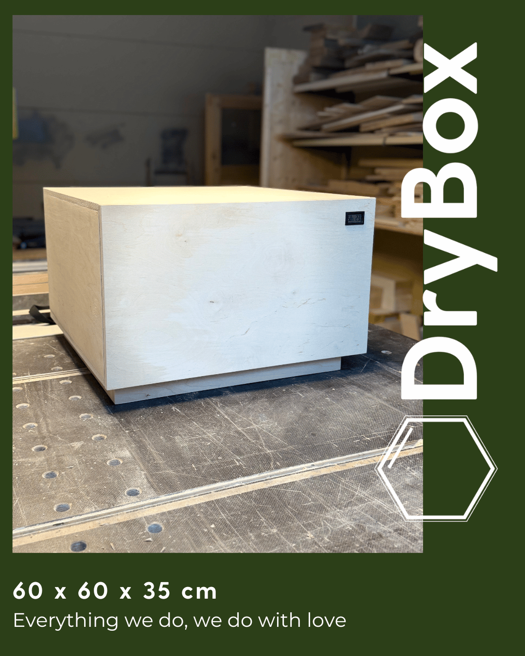 DryBox 60x60 Poster mit Aufruf zur Vorbestellung.